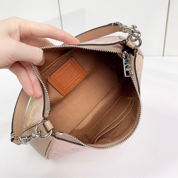 Rare Coach Teri Rainbow Shoulder Bag - Perfect Spring/Summer Bag - Picture 4 of 4